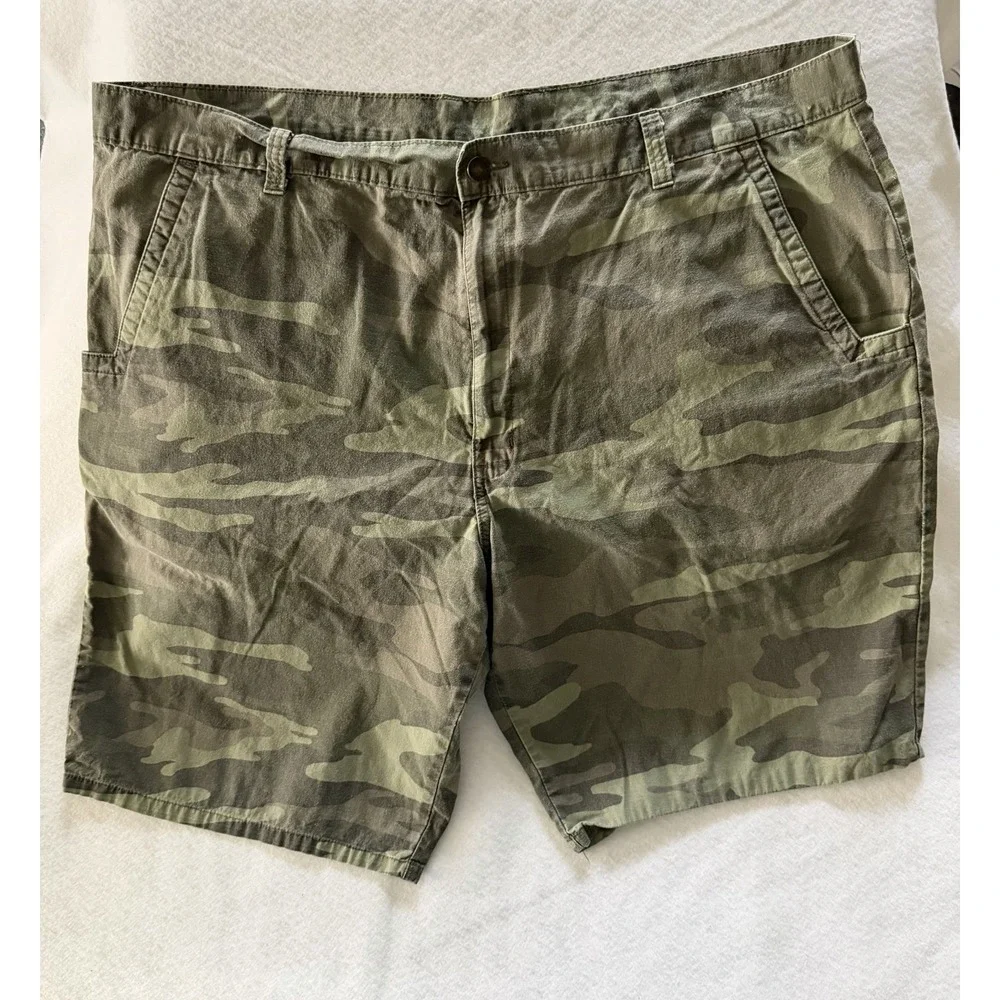 Dickies Men's Green Camo Cargo/Utility Shorts Size 44W